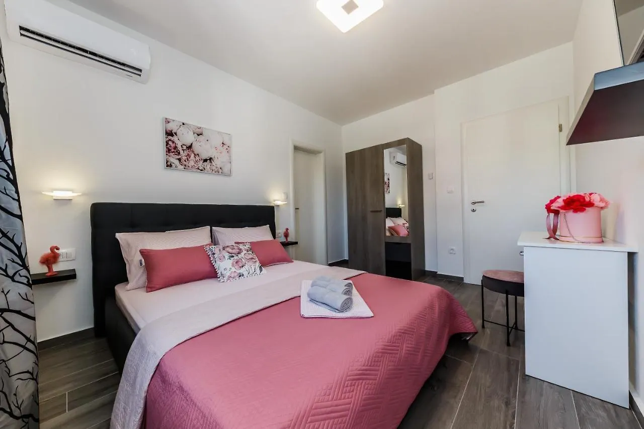 Vila Morena Kastela Croatia