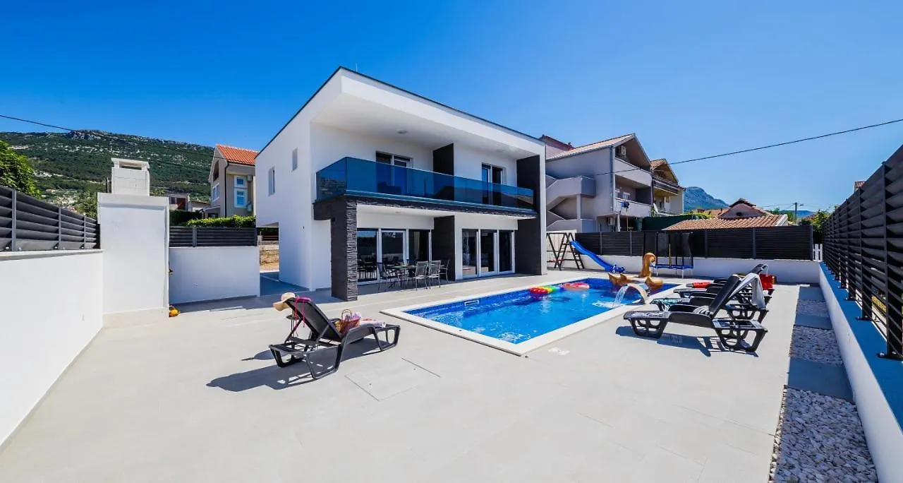 Vila Morena Kastela Villa