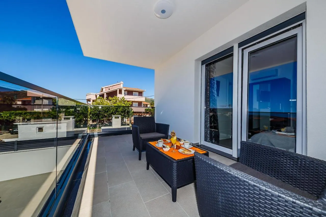 Vila Morena Kastela Villa