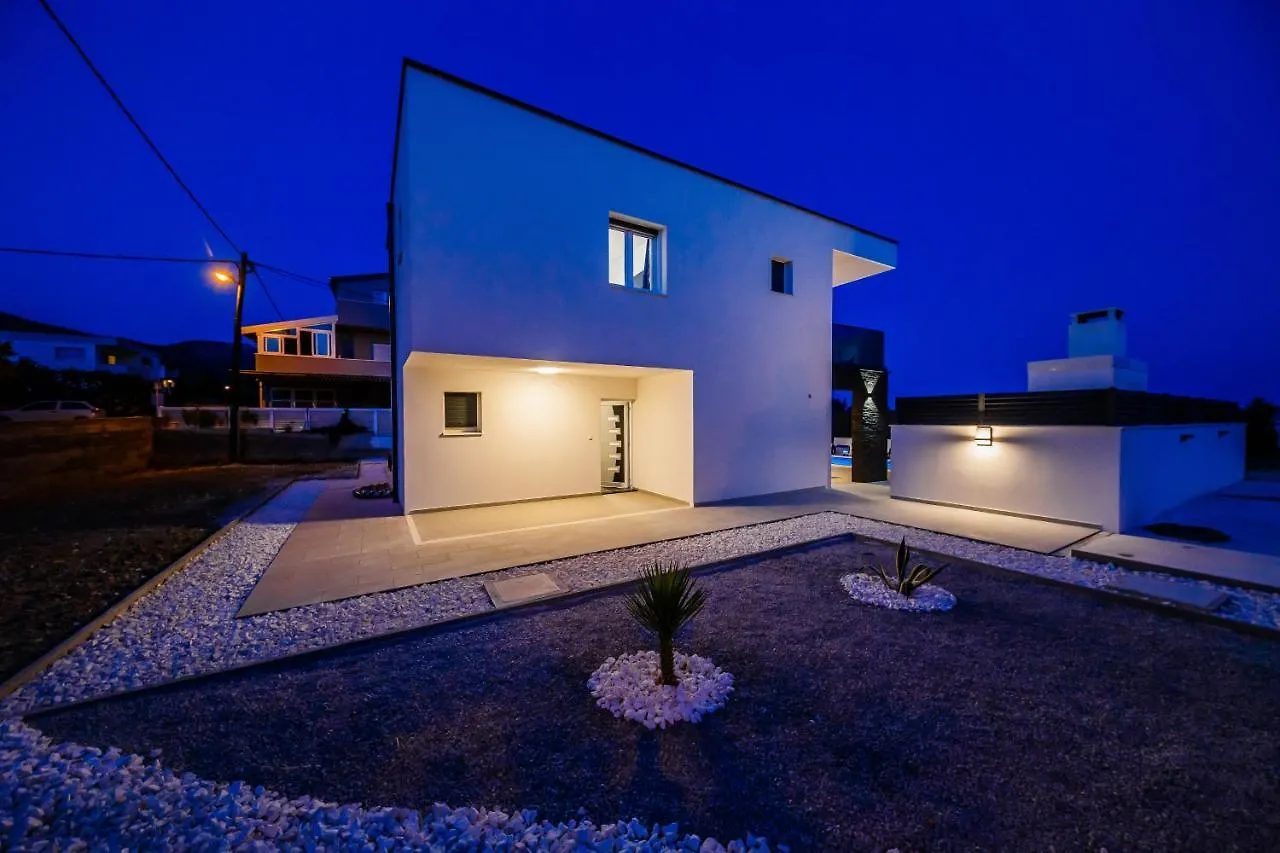 Vila Morena Kastela Villa
