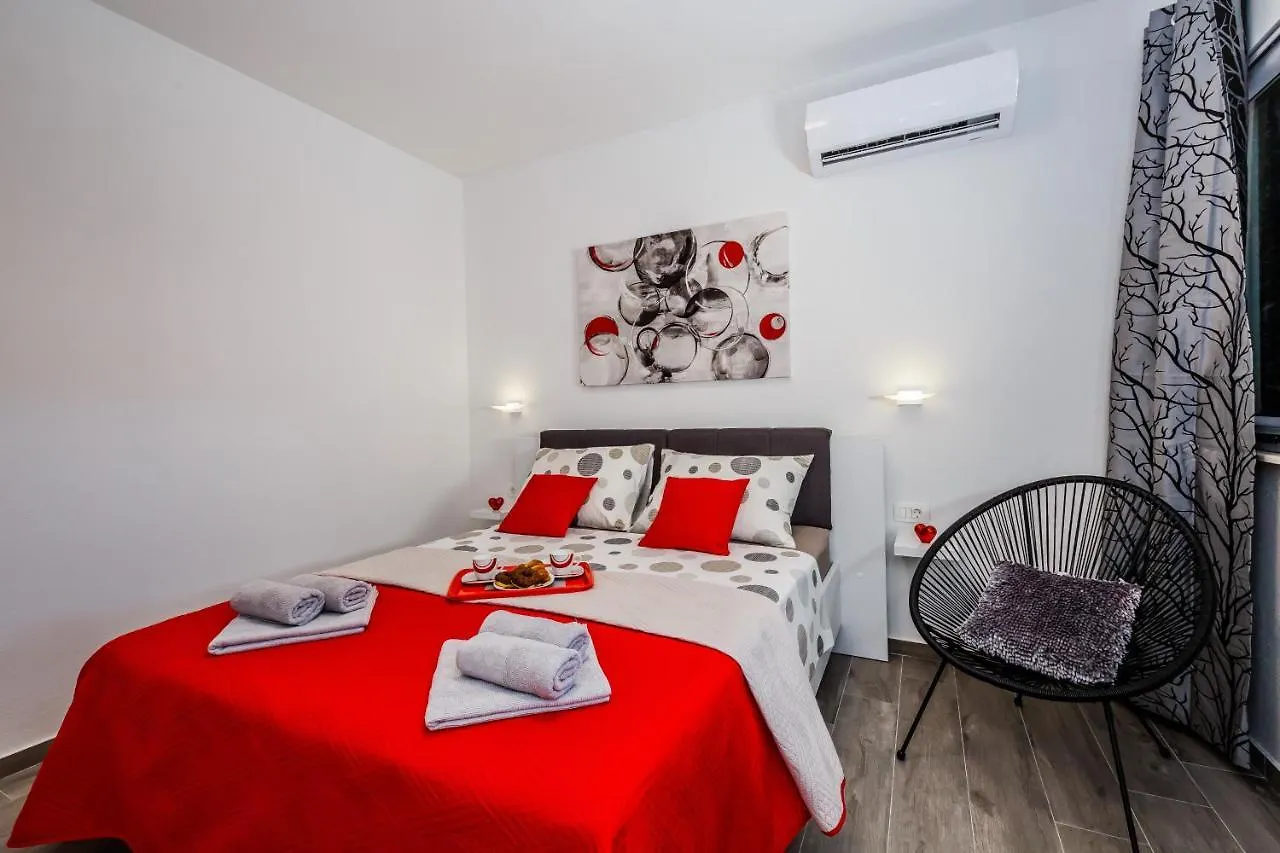 Vila Morena Kaštela 0*,